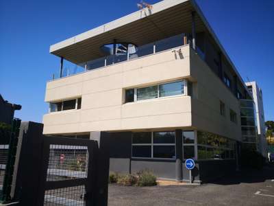 A louer bureaux 600m² avec parkings à la Seyne
