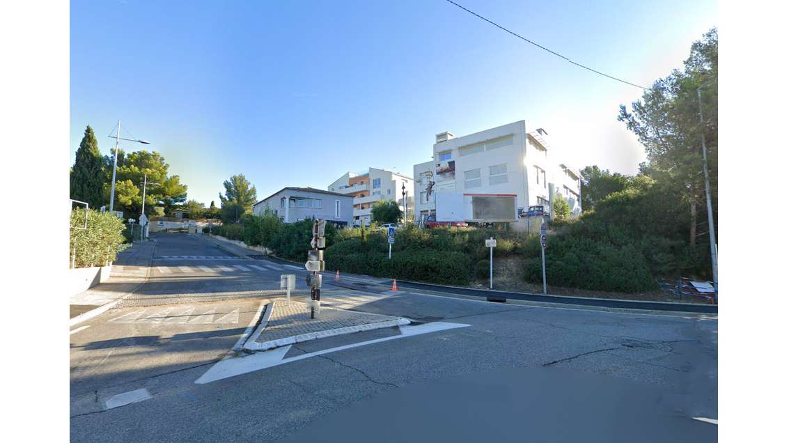 A louer immeuble 300m² axe passant La Seyne