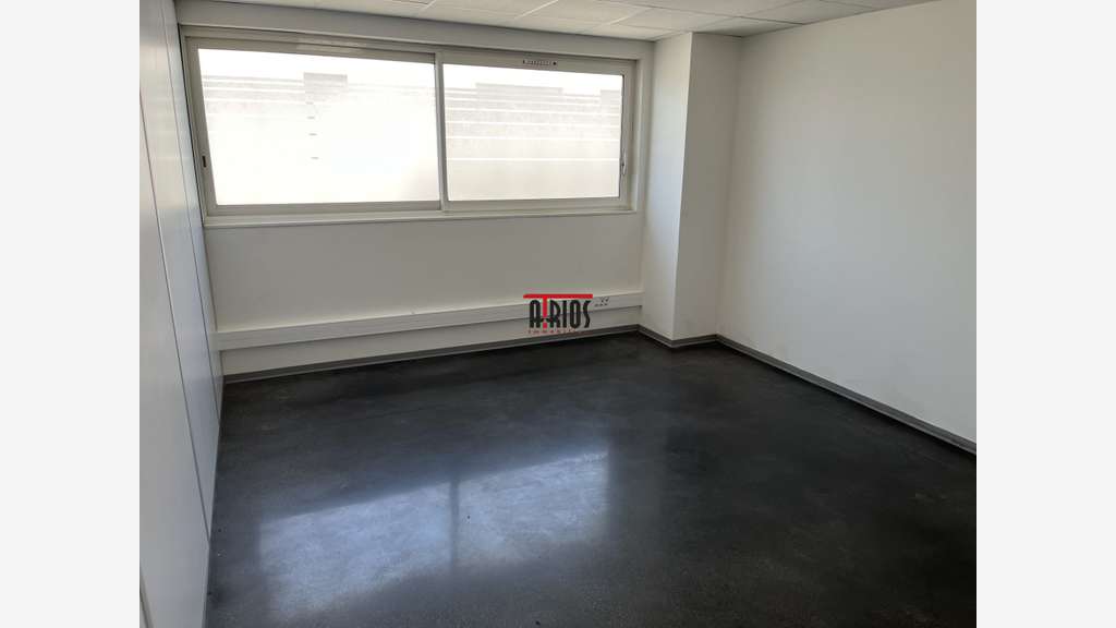Loue bureaux 53m² à la Seyne sur Mer axe passant
