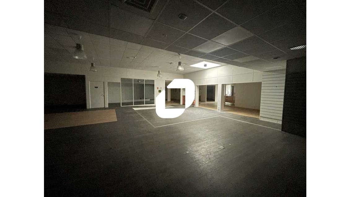 A louer Bureaux 708m² La teste de buch