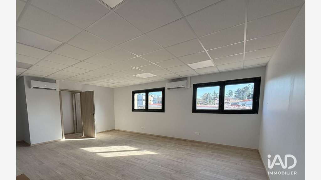 Loue bureau 40m² + parking à La Tour-de-Salvagny
