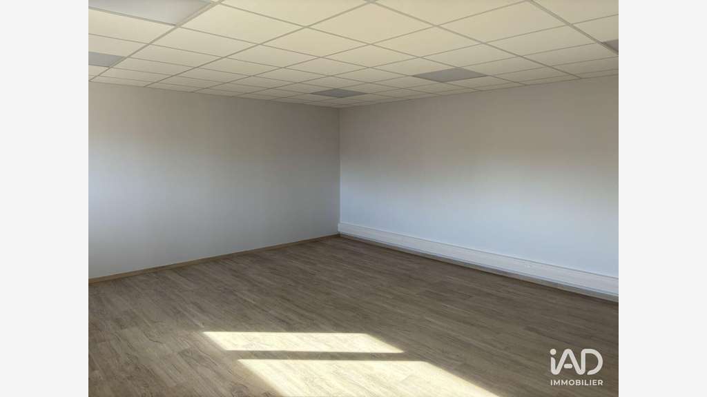Loue bureau 40m² + parking à La Tour-de-Salvagny