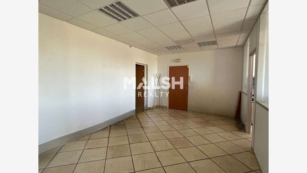 Bureaux à louer 84m² à La Tour de Salvagny