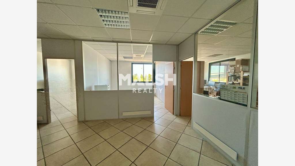 Bureaux à louer 84m² à La Tour de Salvagny