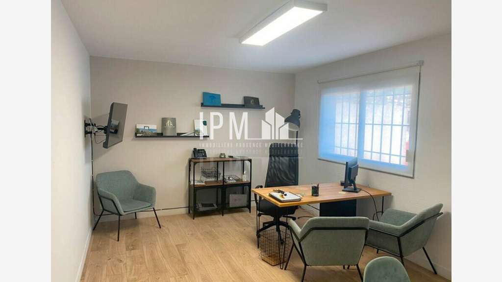 A louer bureaux 175m² ZAC La Valette du Var