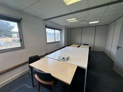 A louer bureaux climatisés 98m² La-Valette-du-Var