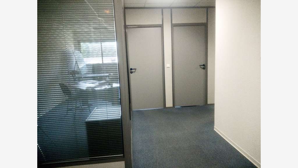 A louer bureaux climatisés 98m² La-Valette-du-Var