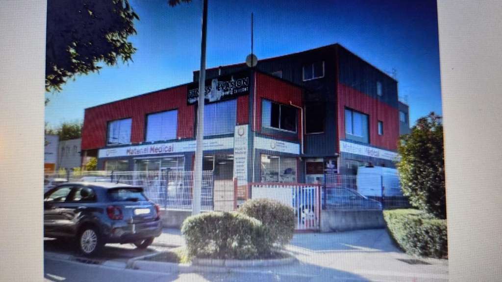 A louer bureaux modulables 350m² R+2 à La Valette