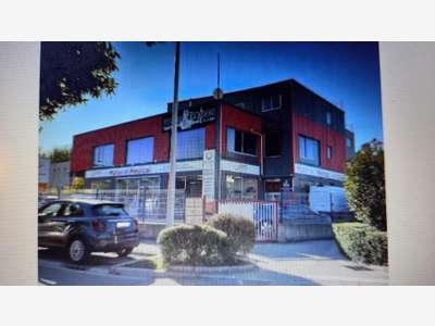 A louer bureaux modulables 350m² R+2 à La Valette