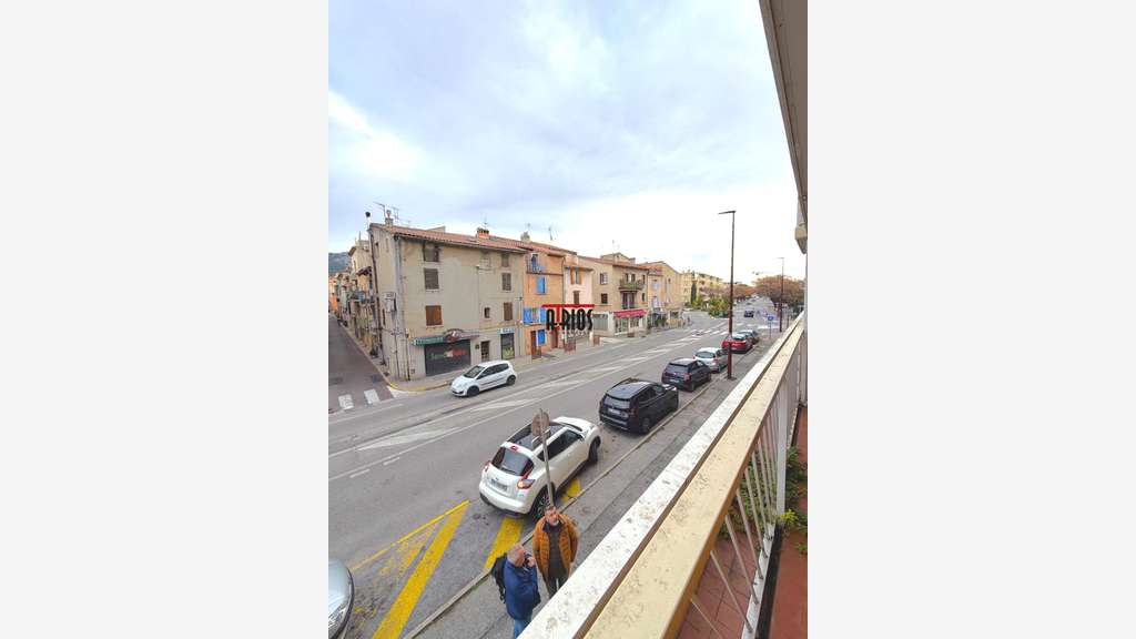 A louer bureaux de 76.68m² au centre de la Valette
