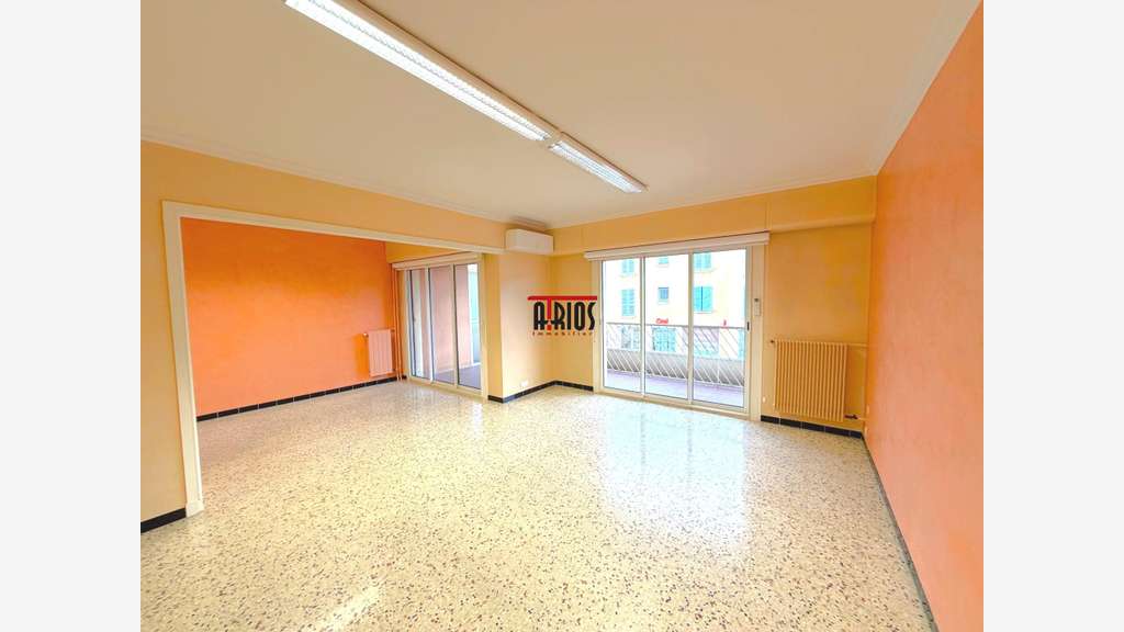 A louer bureaux de 76.68m² au centre de la Valette
