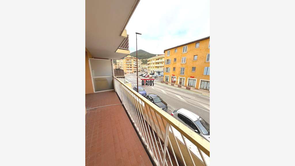 A louer bureaux de 76.68m² au centre de la Valette