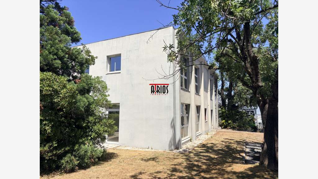A louer bureaux de 147.40m² à la Valette du Var