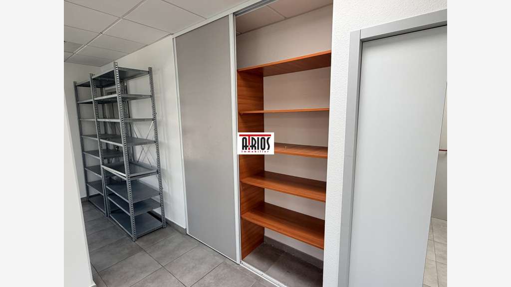 A louer bureaux de 60m² en R+1 à la Valette du Var