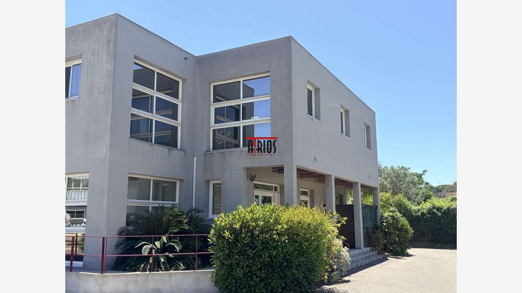 A louer bureaux de 60m² en R+1 à la Valette du Var