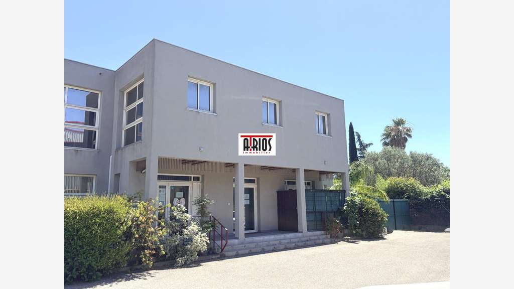 A louer bureaux de 60m² en R+1 à la Valette du Var