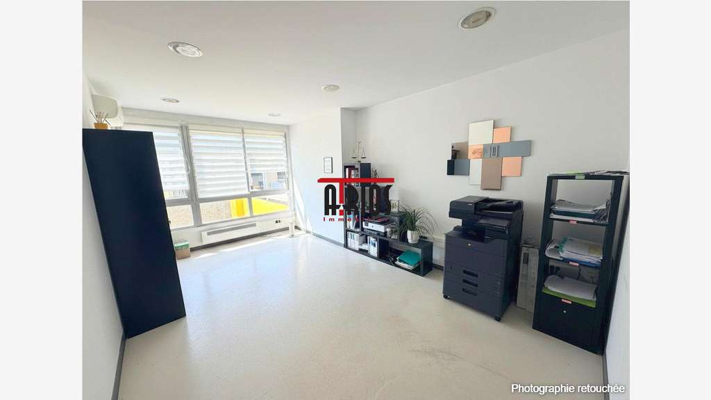 A louer bureaux de 48m² à la Valette zone Espaluns