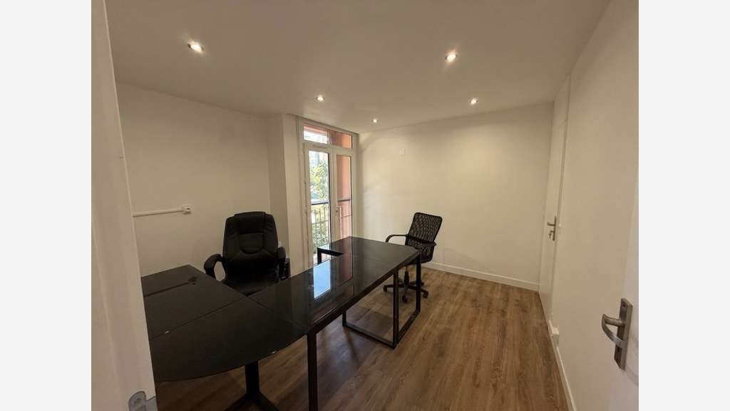 A louer bureaux rénovés 70m² à La Valette-du-Var