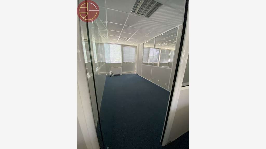 Location bureaux très lumineux 290m² à Labège
