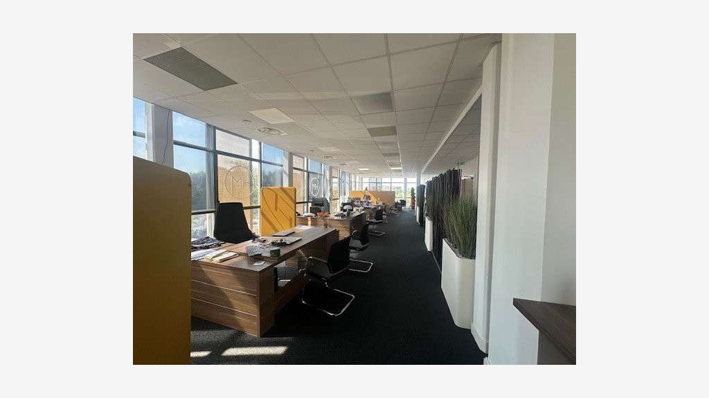 Bureaux 700m² à louer à Labège Innopole