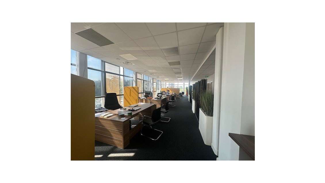 Bureaux 700m² à louer à Labège Innopole