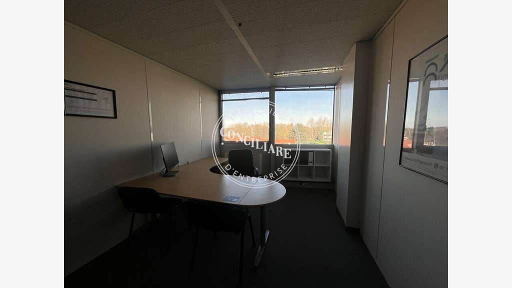 Bureaux 92m² R+3 à louer au coeur de Labège