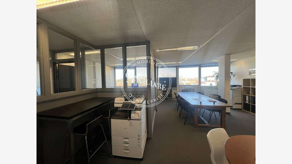 Bureaux 92m² R+3 à louer au coeur de Labège