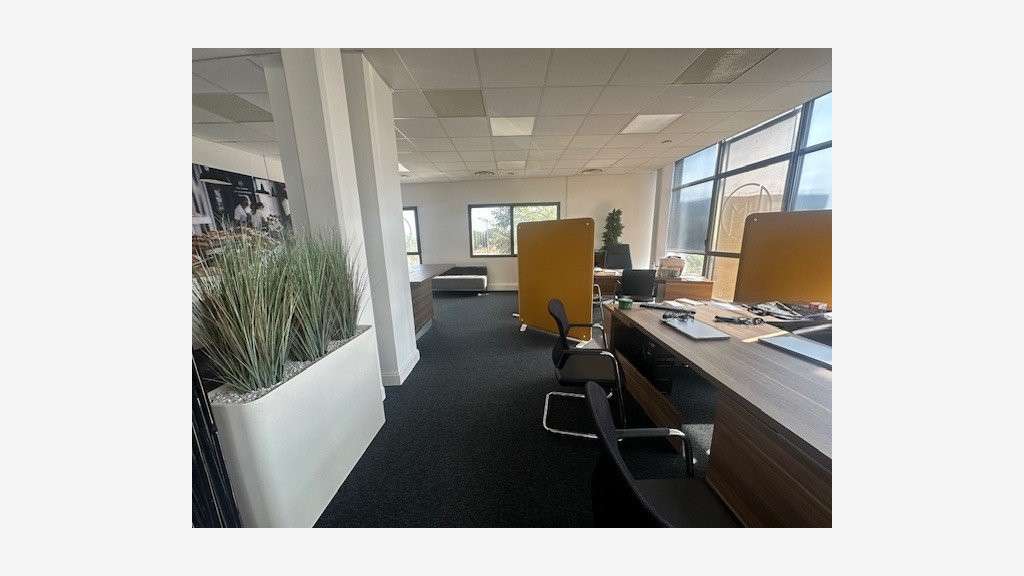 A louer local professionnel 310m² Labège Innopole