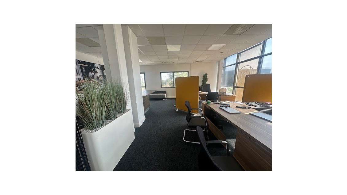 A louer local professionnel 310m² Labège Innopole