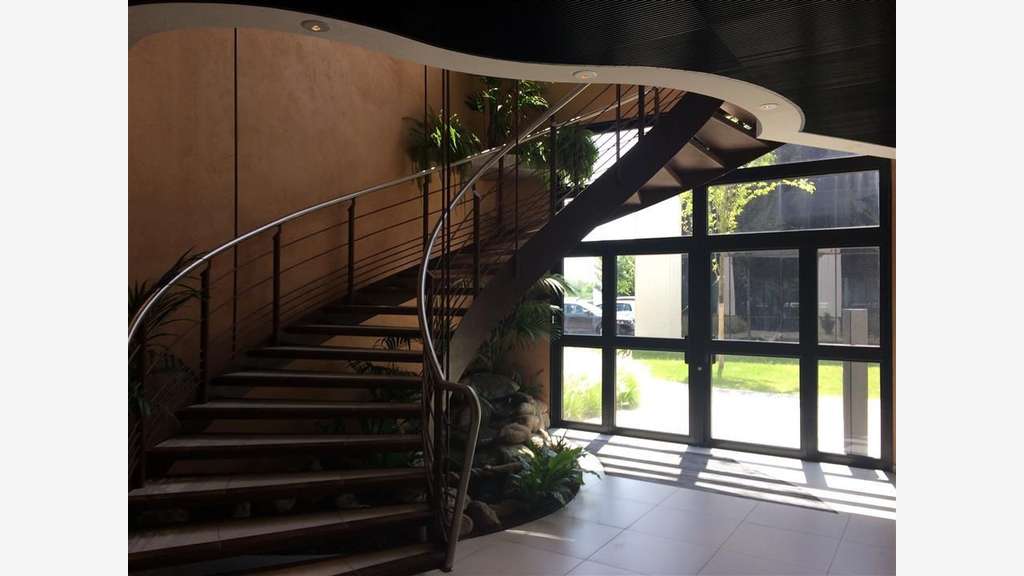 A louer local professionnel 310m² Labège Innopole