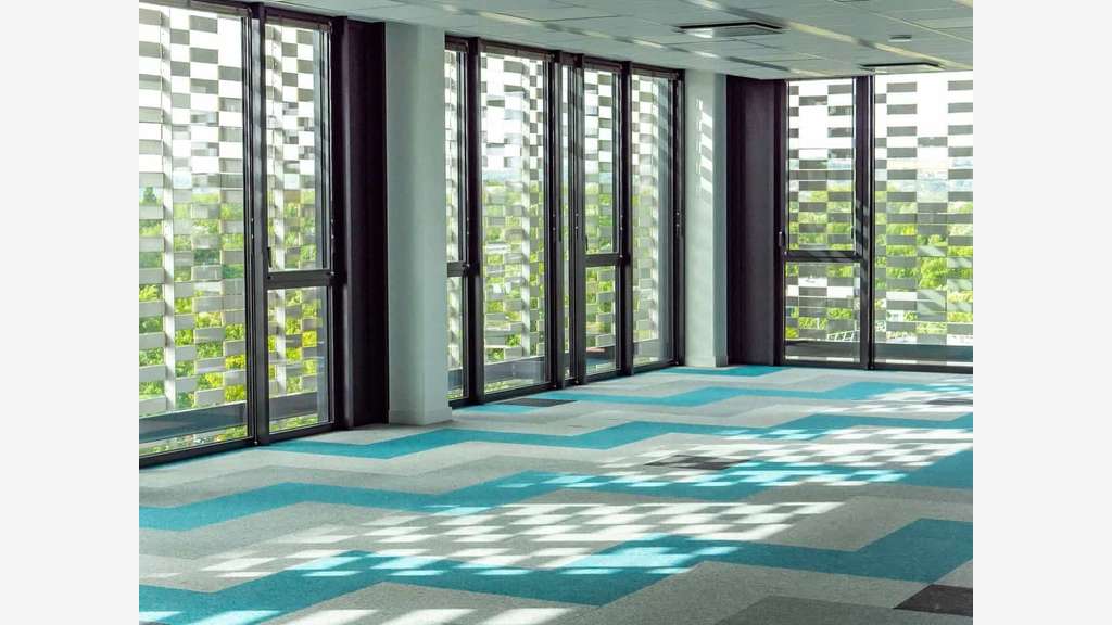 À vendre ou à louer – 20 000 m² de bureaux divisi