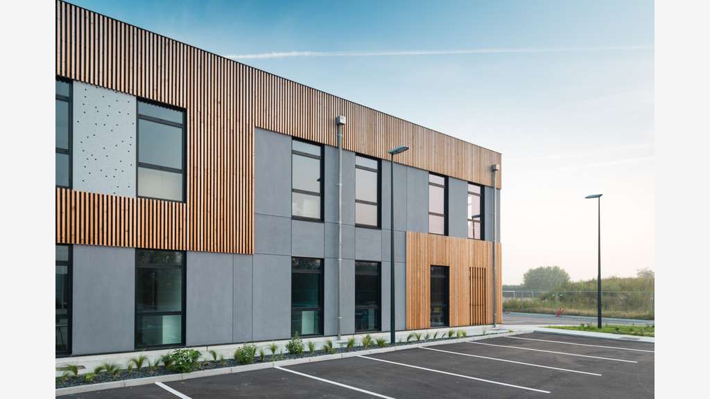 Location / Achat bureaux entre Amiens et Reims  