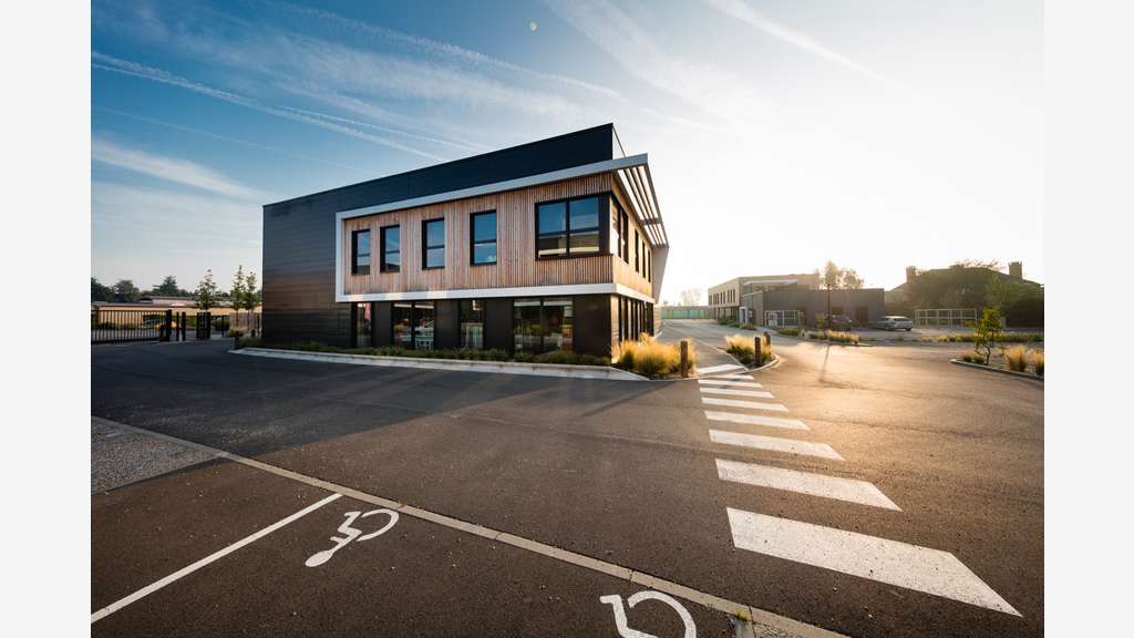 Location / Achat bureaux entre Amiens et Reims  