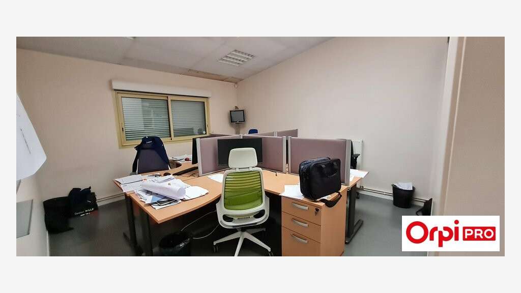 Bureaux indépendants 223m² à  Lamballe RN12