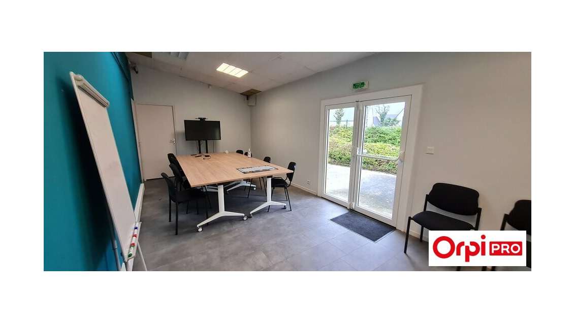 Bureaux indépendants 223m² à  Lamballe RN12