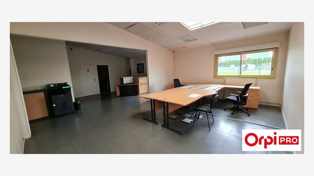 Bureaux indépendants 223m² à  Lamballe RN12