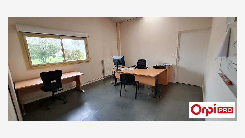 Bureaux indépendants 223m² à  Lamballe RN12
