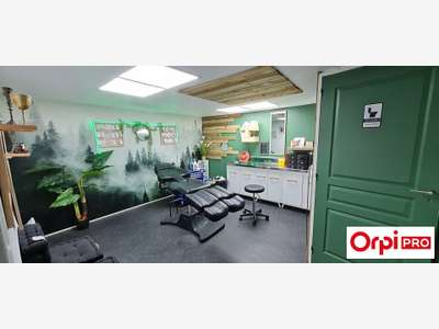 A louer local commercial 170m² RDC à Lamballe RN12