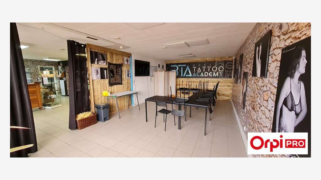 A louer local commercial 170m² RDC à Lamballe RN12