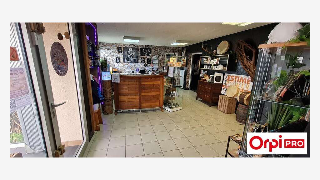 A louer local commercial 170m² RDC à Lamballe RN12