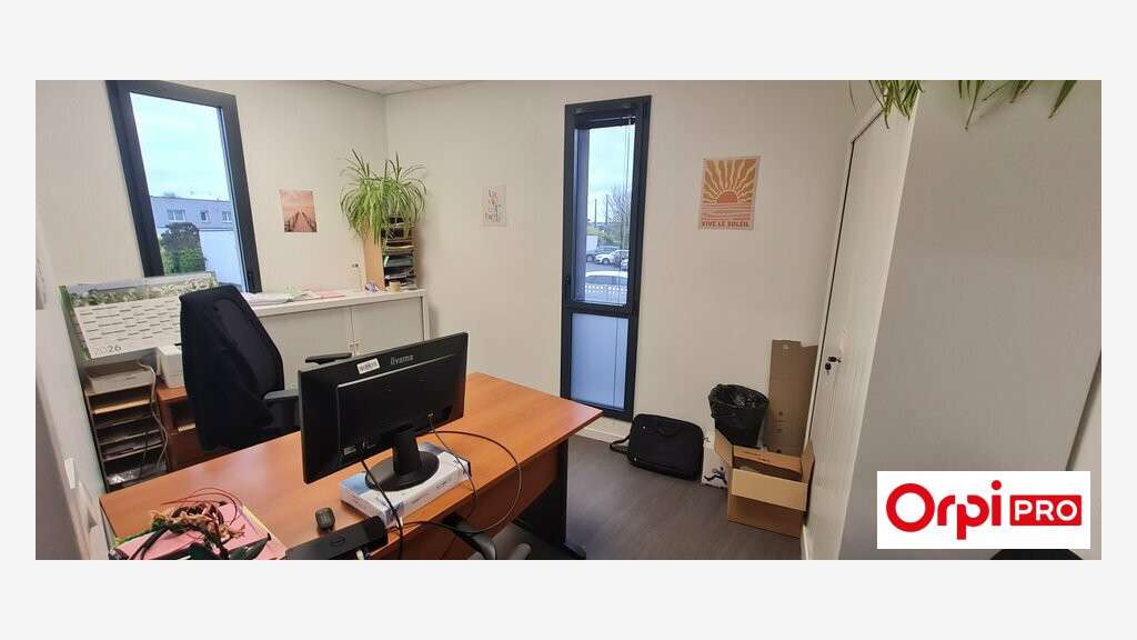 A louer bureaux de 179m² à Lamballe RN12