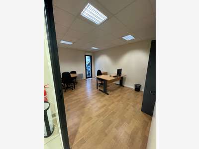 Bureaux Bord RN12