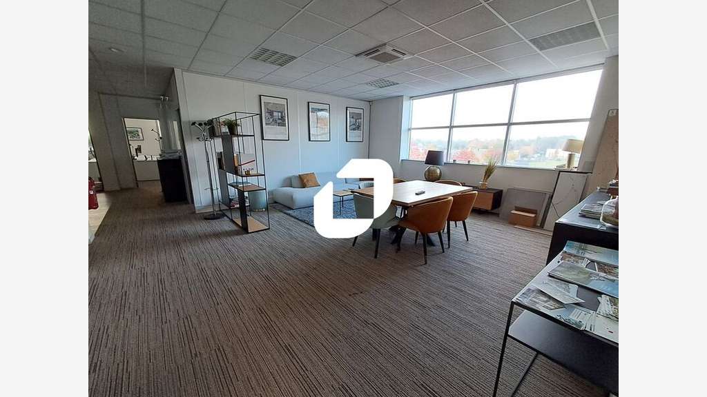 A louer Bureaux 743m² Lambersart