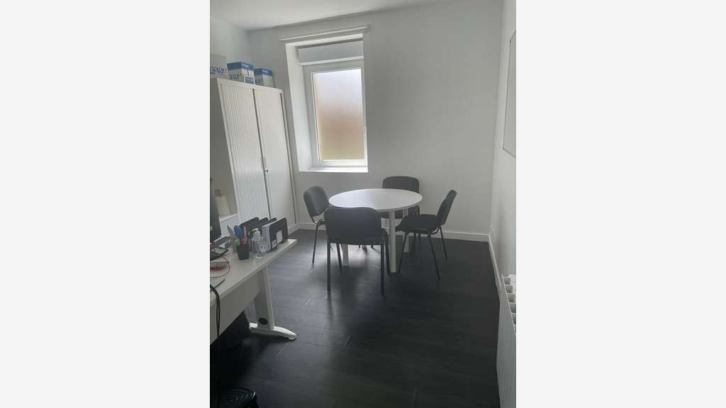 A louer bureaux de 47m² au centre de Landivisiau