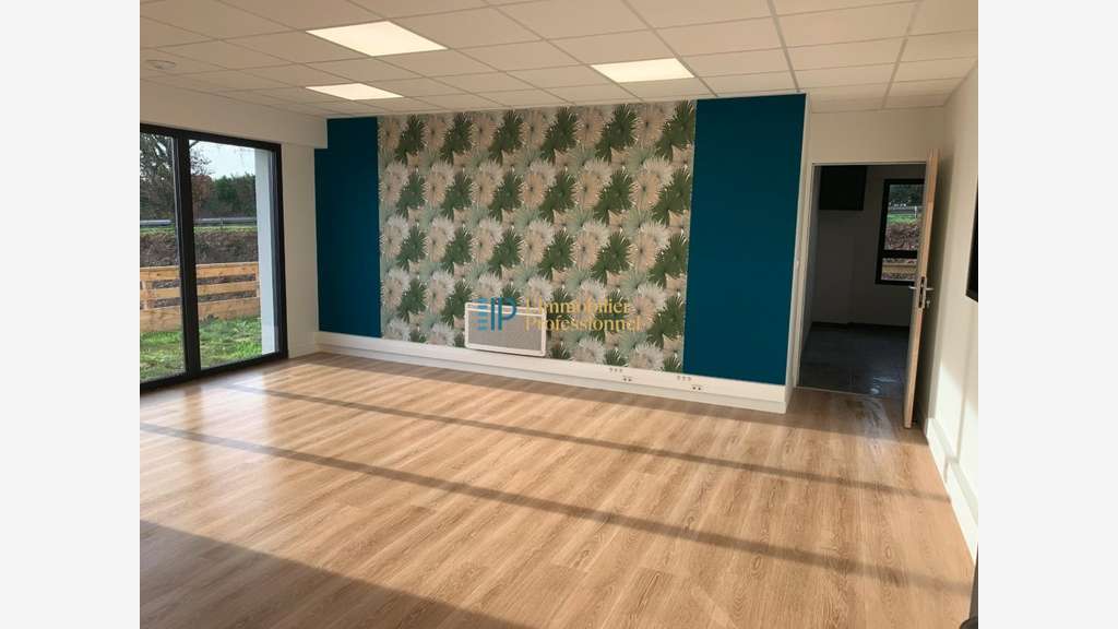 A louer bureaux de 130m² zone de Kerpont Lanester