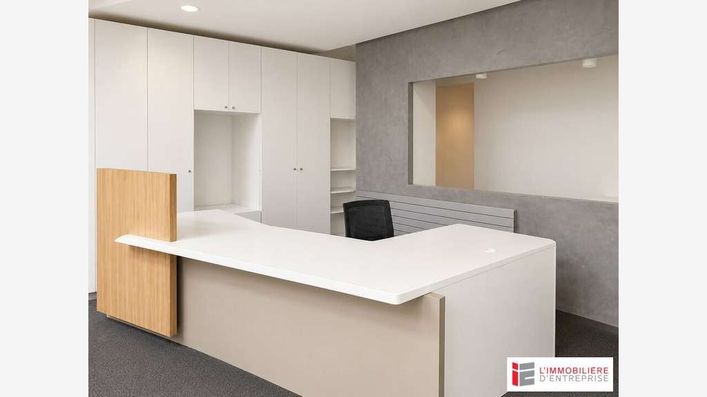 A louer bureaux 207m² en centre ville de Lannion