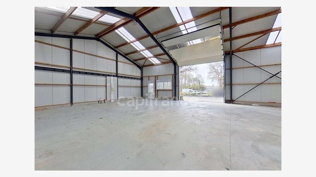 A la location cellule artisanale 181m² ZA Lantic