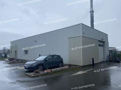 Location Locaux d'activités - Entrepôts à Lanvallay