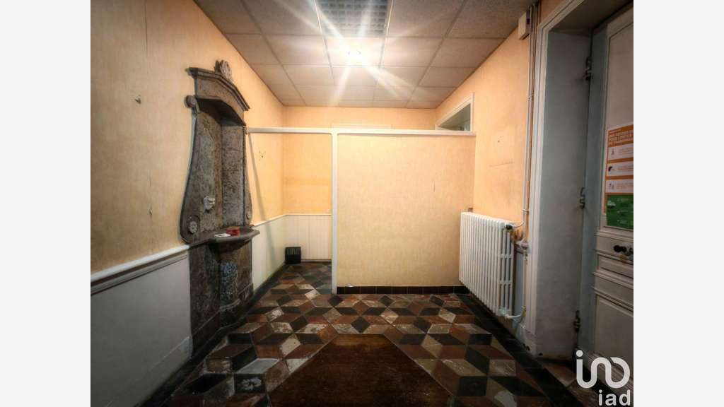 Bureau à Largentière