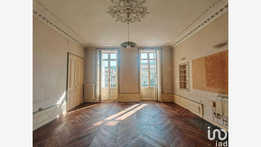 Bureau à Largentière